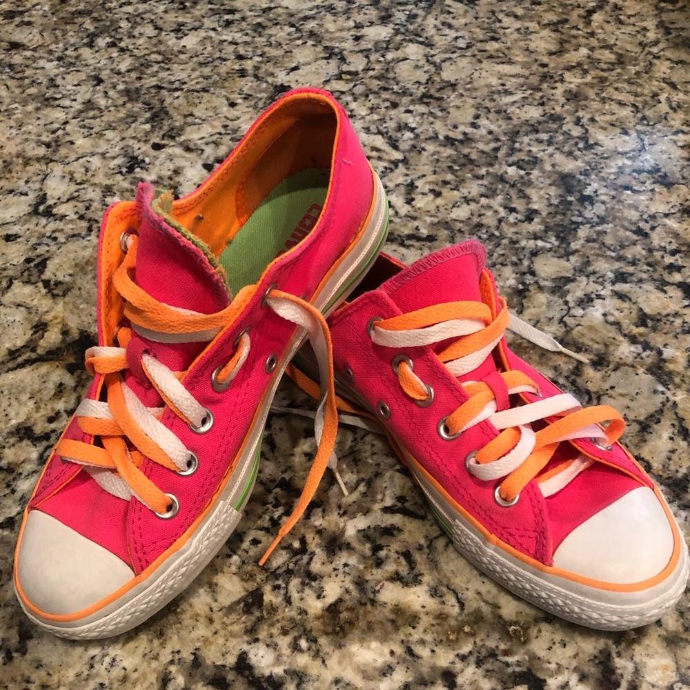 Converse. Great condition!!!